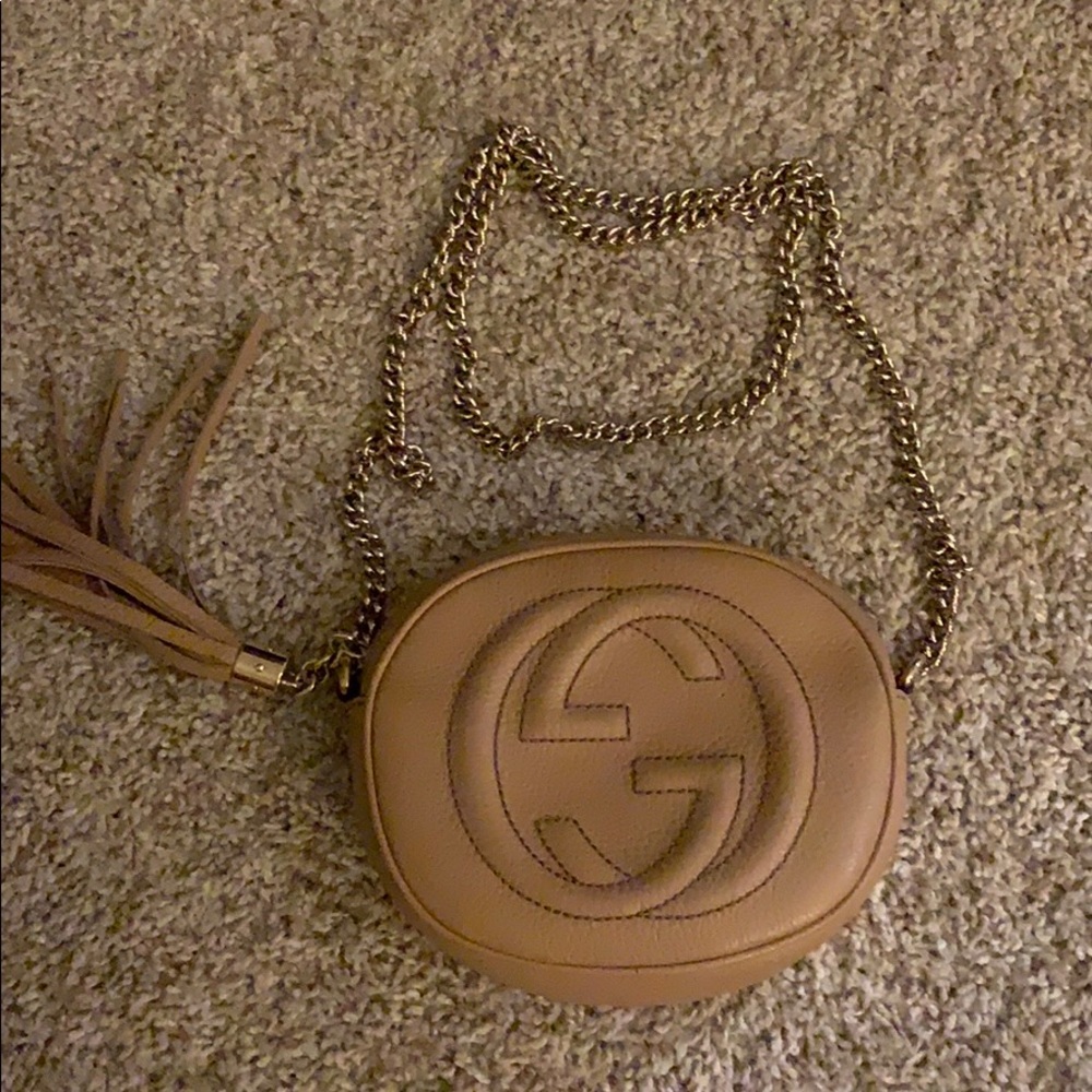 Gucci Crossbody!